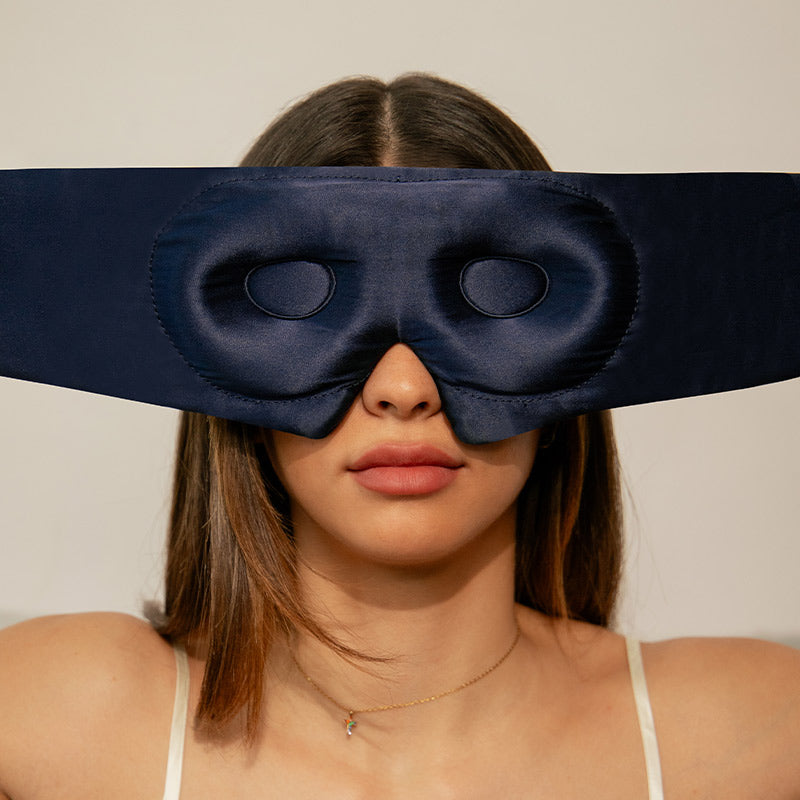 Drowsy-Sleep-Co-Midnight-Blue-Eye-Lash-Protecting-Silk-Sleep-Mask-03.jpg__PID:9c3f043f-c6cf-4d55-bc3a-c3c92b2e60f7