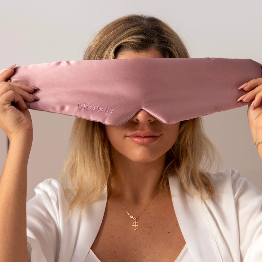 Drowsy Damask Rose Strapless Sleep Mask.jpg__PID:c34b83de-4c84-4aa5-89a2-329b04942adb