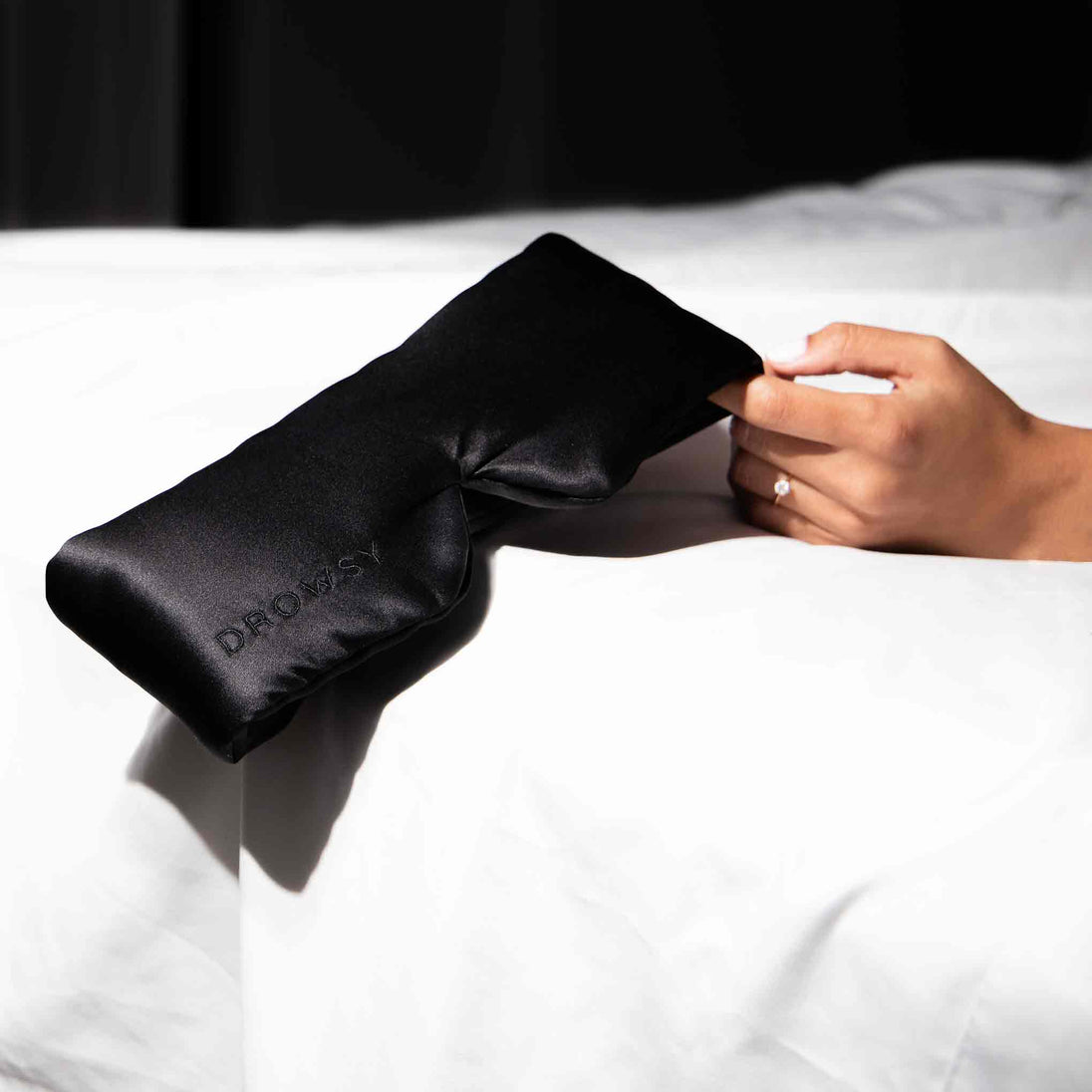 Black Jade Silk Pillowcase – drowsysleepco